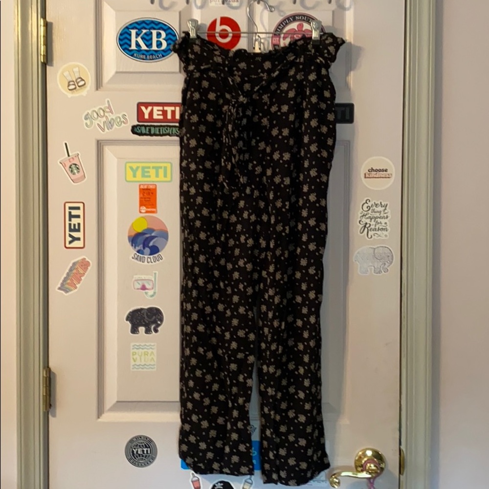 Floral Flowy American Eagle Pants